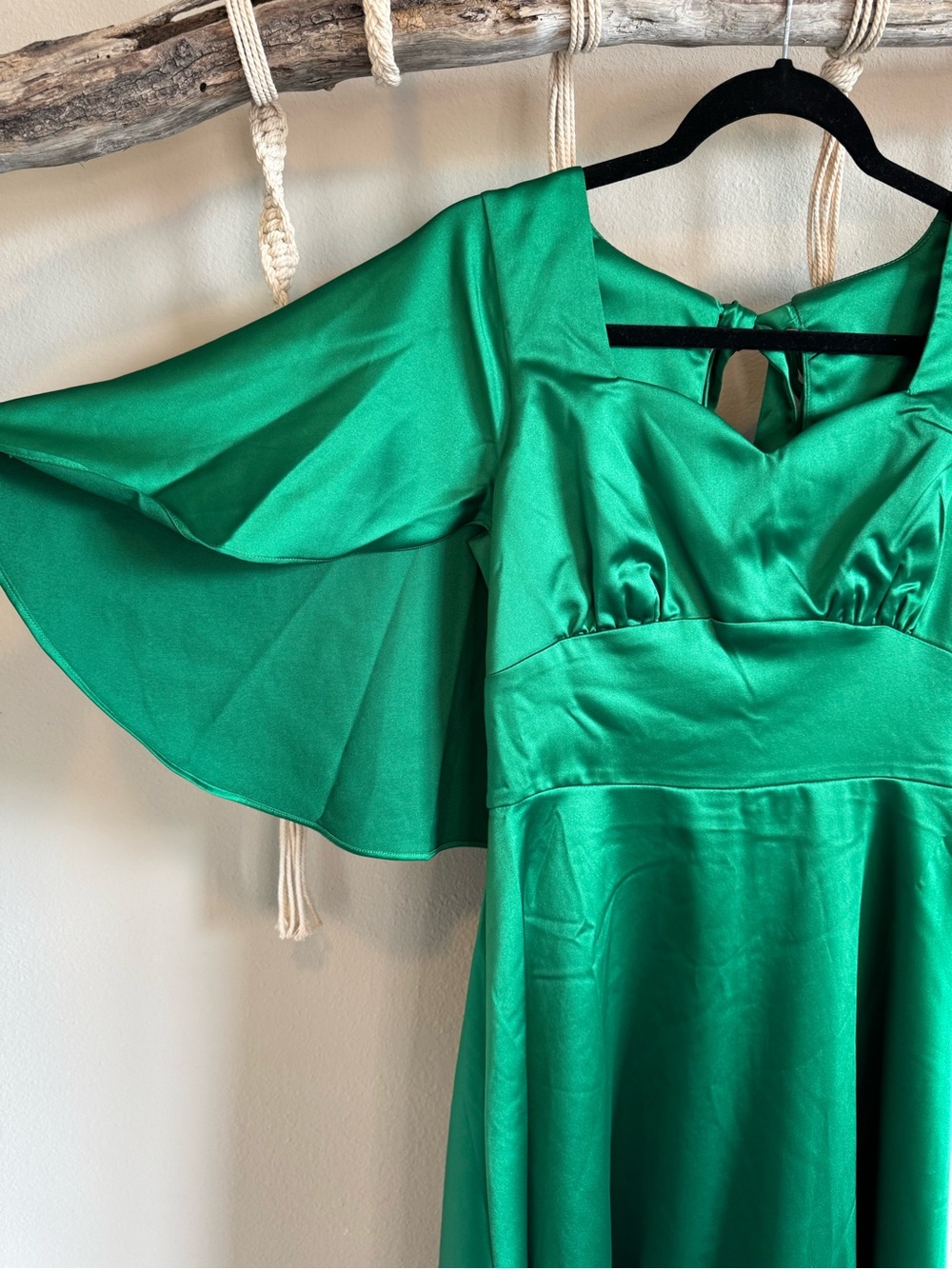 NWT Voodoo Vixen Mariah Green Cape Dress Vintage Style 1930s 1940s size Medium